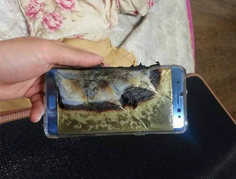 samsung-galaxy-note-7-catches-fire