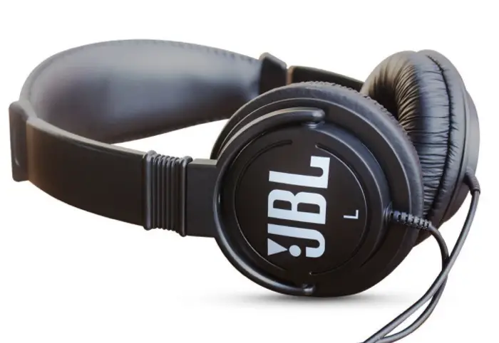 Best_Headphones_JBL_C300SI