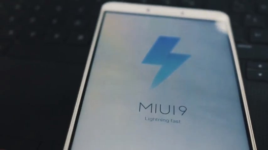 Dlwnload MIUI 9 for Mi Max05