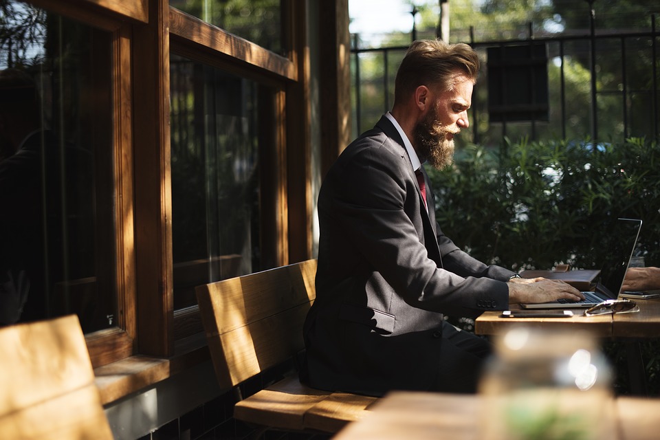 Beard, Writing-Cafe, Working-Remotely-Productivity