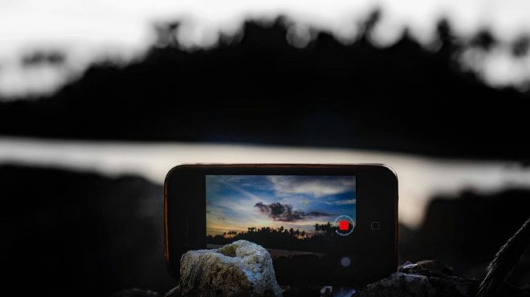 How to Shoot Perfect Time-Lapse Videos on iPhone