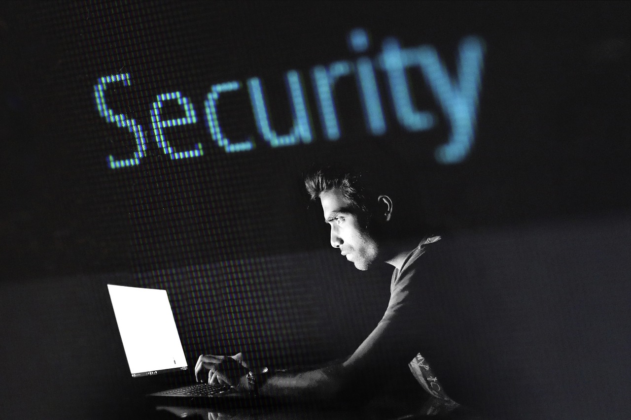 Security-Laptop-Hack