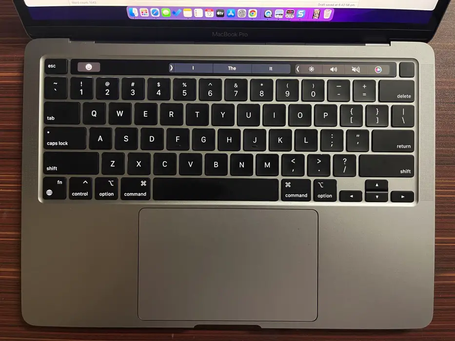 MacBook Pro 13 M1 Based 02