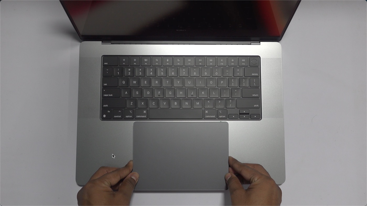 MacBook Pro 16 Review Trackpad