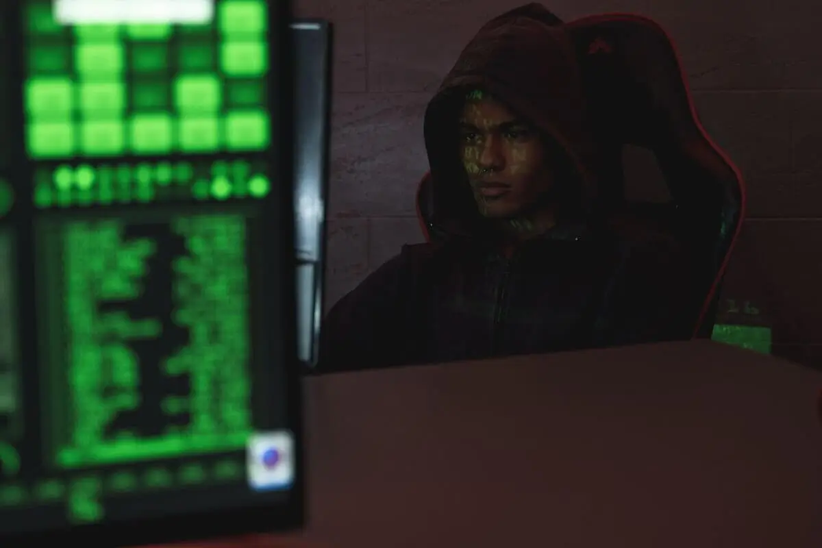 antivirus, malware, virus, scam, hack, hacker, phishing, protection, cyber attack, bitdefender, norton, mcafee, kaspersky, security threat