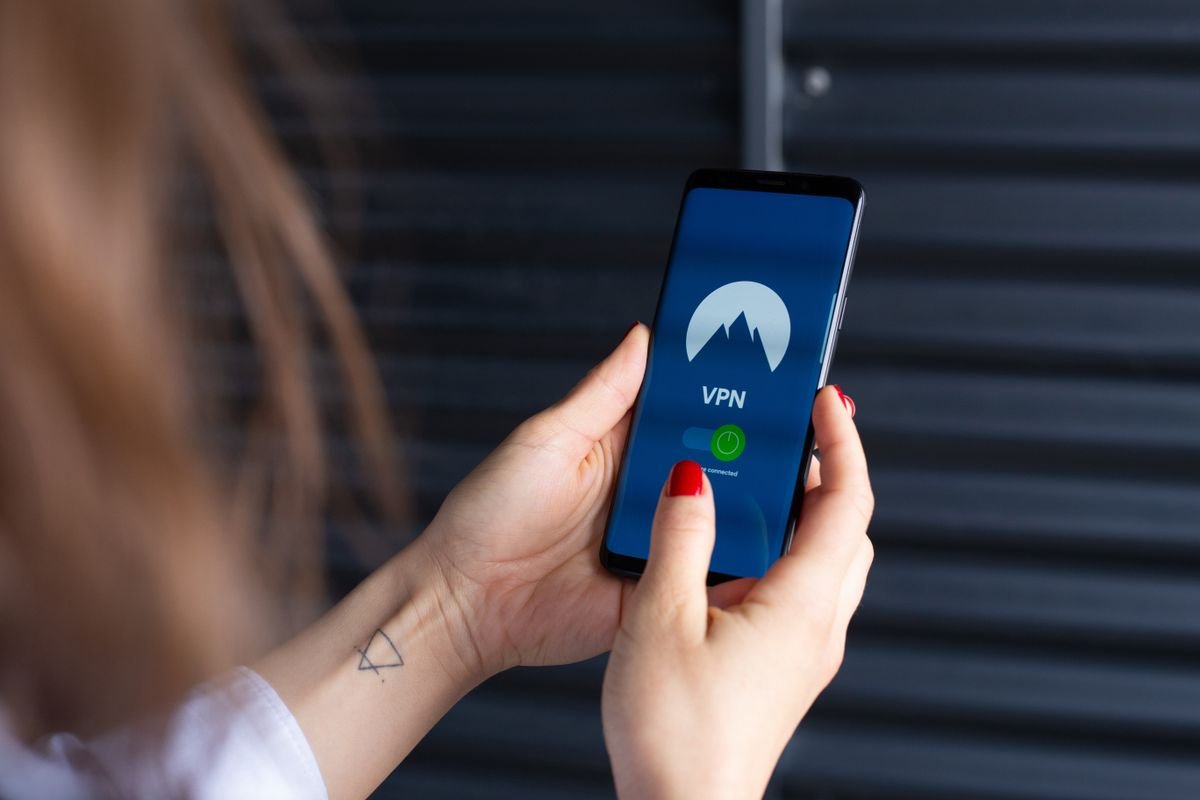 vpn, privacy, security, encryption, anonymous, browsing, network, proxy, nordvpn, expressvpn, surfshark, protonvpn, mullvad, windscribe, is a vpn legal, hide, geo-block